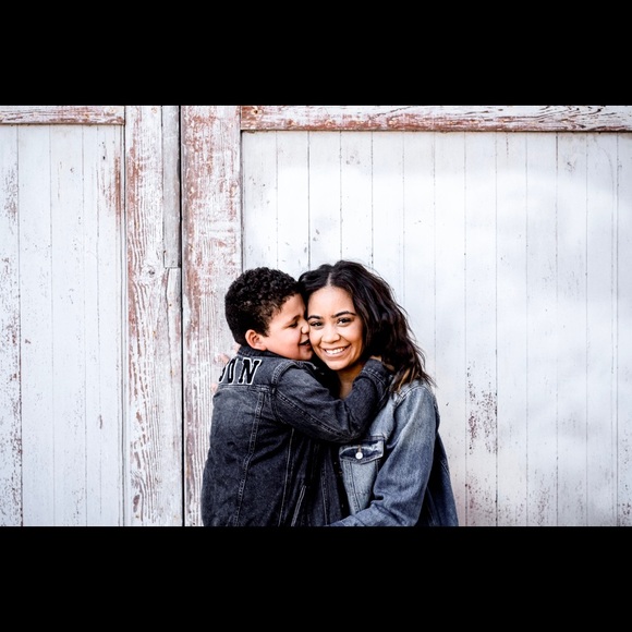 Meet Your seller - Picture 3 of 8